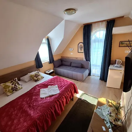 Laguna Panzio فندق مبيت وإفطار Szántód